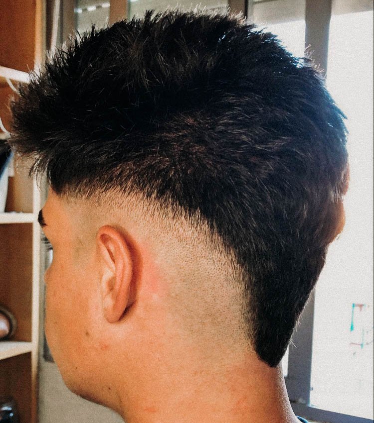 THE VERSATILITY AND PRACTICALITY OF A PROFESSIONAL QUALITY SKIN FADE